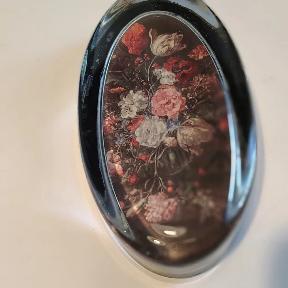 Vtg Italian Oval Floral Paper Weight Romantic Dark Moody Black Pink Felt Bottom